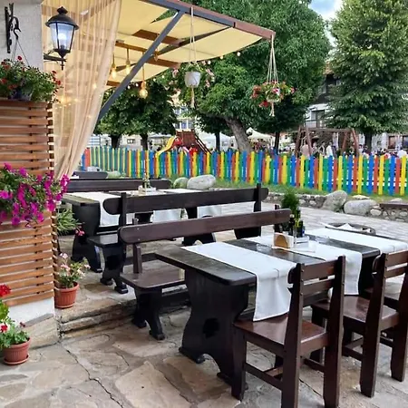 בית הארחה Family House Oreha 3*