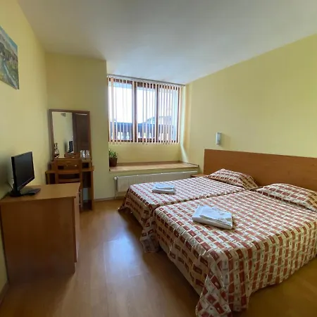 בית הארחה Family House Oreha בנסקו