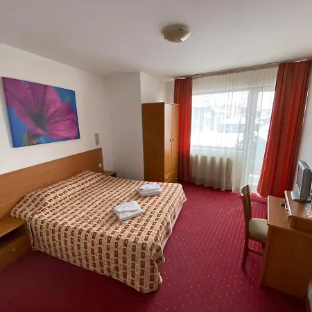 Family House Oreha 3* בנסקו