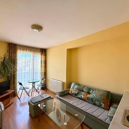 בית הארחה Family House Oreha בנסקו