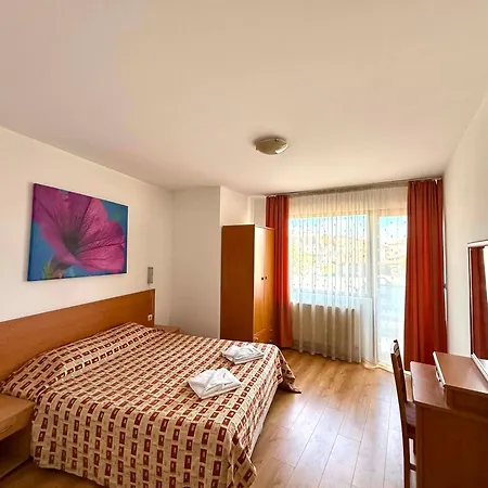 Family House Oreha 3* בנסקו