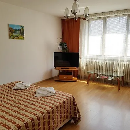 בית הארחה Family House Oreha 3*