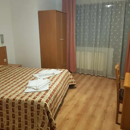 Family House Oreha Πανσιόν 3*